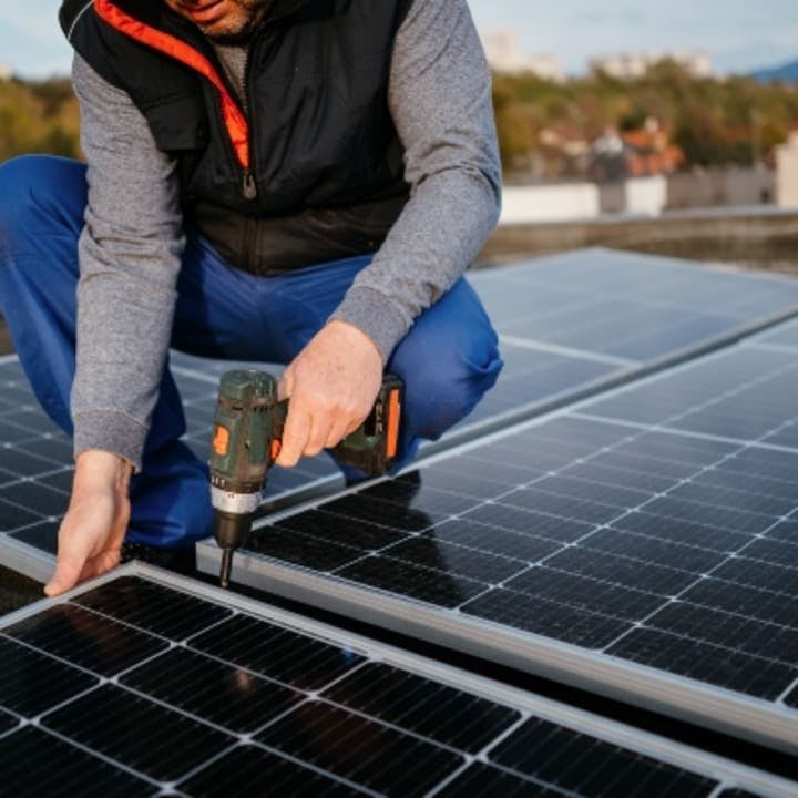 ¿Es rentable instalar placas solares en 2024?
